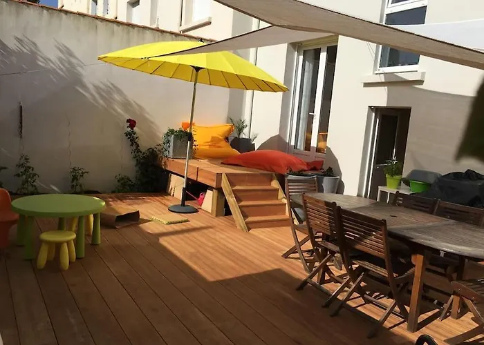 A 2 Pas De Et Commerces, Jardin & Parking